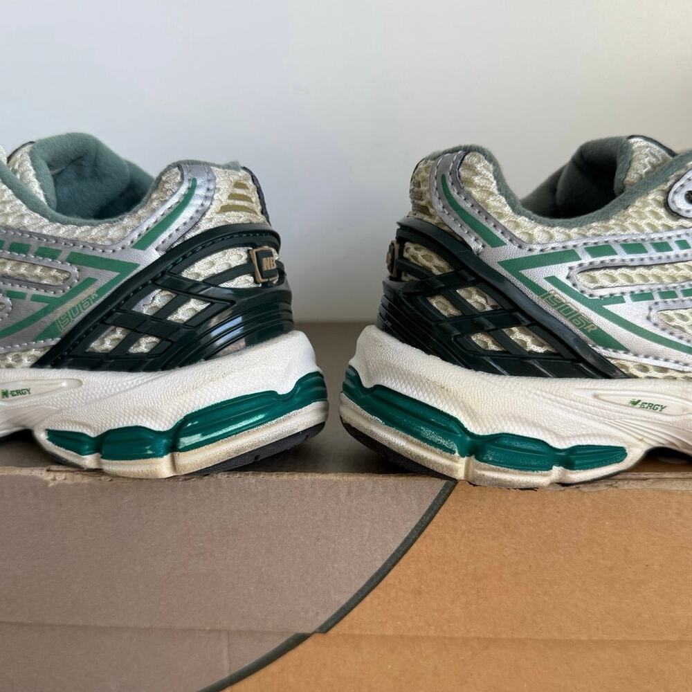 New Balance 1906 R ‘Green Metallic’ Kids Sneakers - SZ 1 Y - Picture 9 of 15